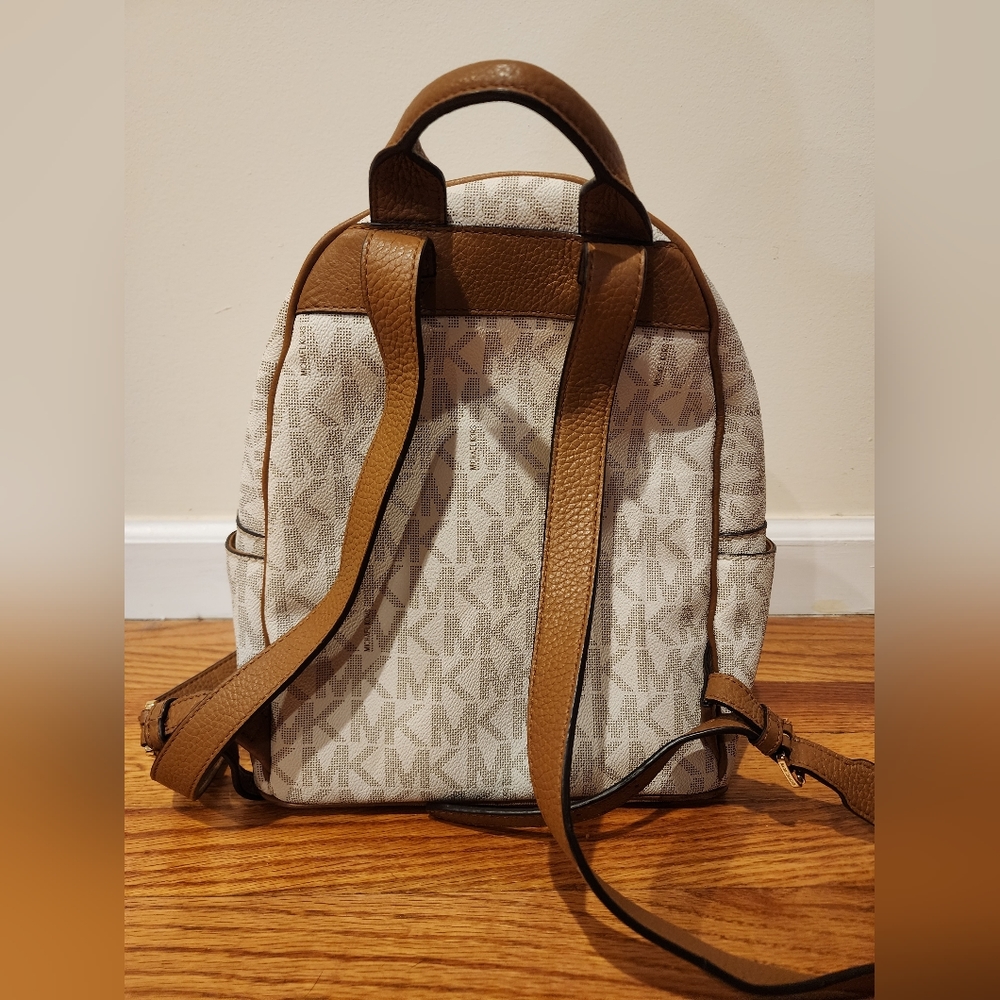 Michael Kors Bookbag - Picture 4 of 8